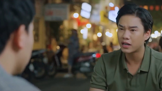 truc-tiep-nhung-neo-duong-gan-xa-tap-42-tren-vtv1-hom-nay-23-7-152427_345.jpg Hùng khuyên em trai nên nghỉ việc nếu thấy khó chịu. Ảnh CMH