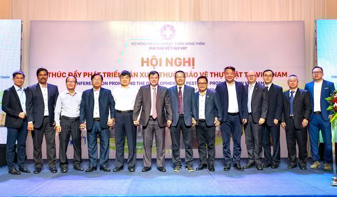 group-photo-2-155558_132.jpg