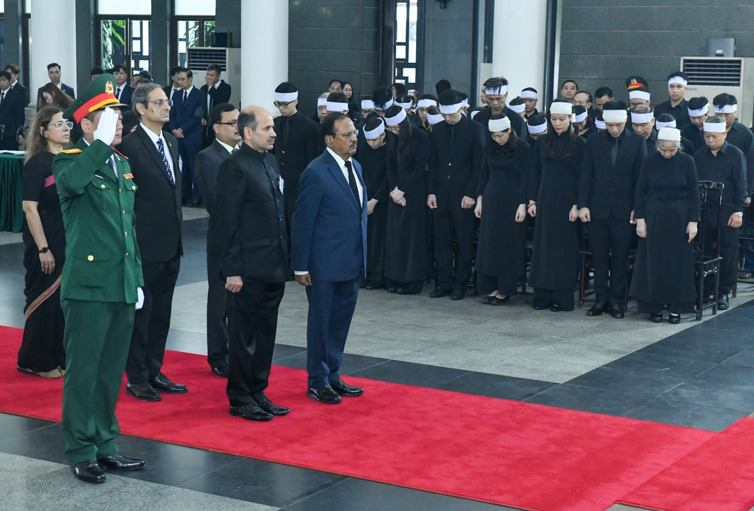 international-delegations-pay-tribute-to-general-secretary-nguyen-phu-trong-100856_12.jpeg