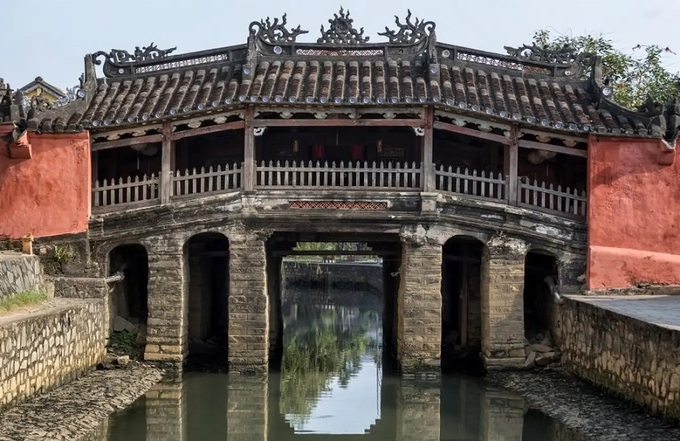 1-chua-cau-truoc-164857_441.jpg Chùa Cầu trước khi trùng tu.