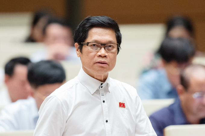 vu-tien-loc-113641_449.jpg Ông Vũ Tiến Lộc là Đại biểu Quốc hội khóa XI, XII, XIII, XIV và XV.