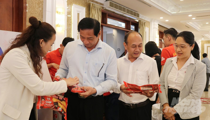 bai-3-hoan-thien-nhung-manh-ghep-con-khuyet-062254_336-062254.jpg Chế biến sâu sản phẩm chăn nuôi sẽ tạo hiệu quả lớn cho ngành chăn nuôi Đồng Nai, đóng góp giá trị kinh tế không nhỏ cho tỉnh. Ảnh: LB.