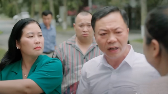 truc-tiep-nhung-neo-duong-gan-xa-tap-51-tren-vtv1-hom-nay-7-8-152535_523.jpg Nhiều người cũng bị Ngọc lừa tiền. Ảnh CMH