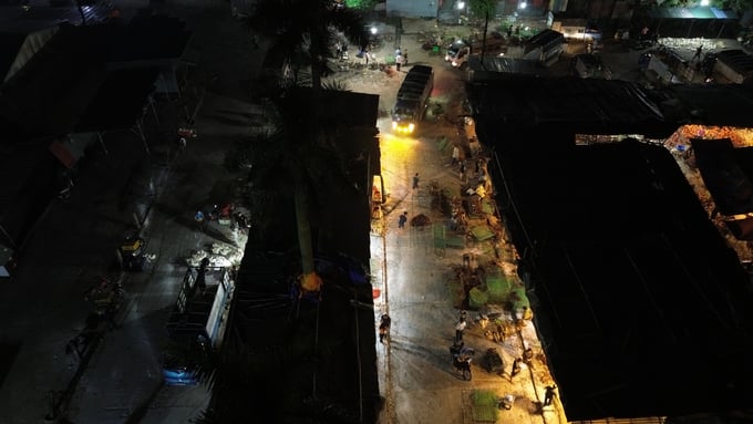dji_0973-161418_821.jpg Trong thời gian tới, UBND huyện Đông Anh vẫn sẽ tiếp tục giám sát hoạt động kinh doanh tại chợ đầu mối Bắc Thăng Long. Ảnh: Hùng Khang.