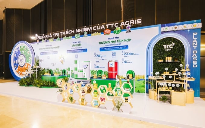 ttc-agris-hon-55-nam-phung-su-kien-toan-chuoi-gia-tri-trach-nhiem-162232_936.jpg Hệ sinh thái sản phẩm dịch vụ của TTC AgriS trải dài theo bề dày lịch sử thương hiệu, cung cấp cho thị trường các giải pháp năng lượng xanh từ sản xuất sạch, hướng đến sức khỏe người tiêu dùng và giảm thiểu tác động đến môi trường.