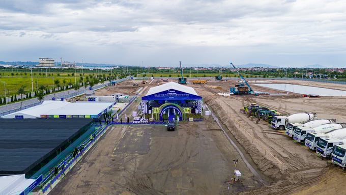 dji_20240803063734_0018_d-085659_214.jpg Nhà máy sản xuất snack thứ 2 của PepsiCo Foods Việt Nam được xây dựng tại Khu công nghiệp Đồng Văn I mở rộng (Hà Nam) với tổng vốn đầu tư hơn 2.000 tỷ đồng. Ảnh: Nam Khánh.