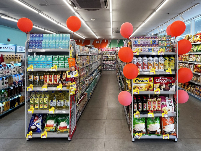 300-san-pham-gia-sieu-re-cho-nguoi-tieu-dung-cac-tinh-thanh-mien-nam-150205_935.jpg Tại WinMart/WinMart+/WiN, hàng hóa đa dạng, chất lượng và có giá thành hợp lý.
