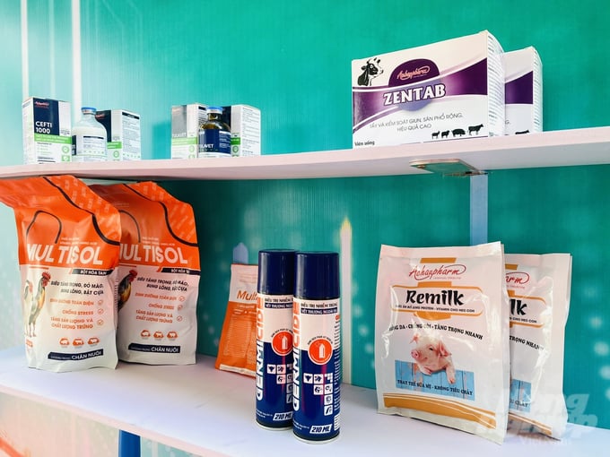 anh-5-145320_947-145320.jpg Hiện nay, Achaupharm đã xuất khẩu các mặt hàng thuốc thú y sang hơn 40 quốc gia. Ảnh: Lê Hoàng Vũ.