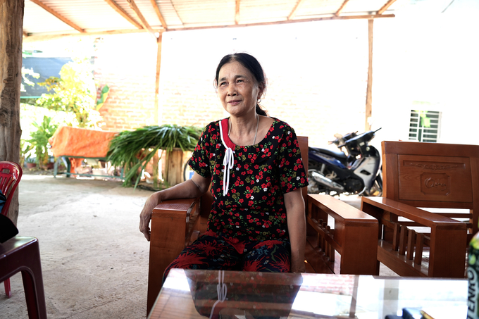 dsc04255-160332_723.jpg Bà Mạc Thị Nâng, một trong những cư dân lâu đời nhất ở làng biên giới Thanh Hòa. Ảnh: Hồng Thủy.