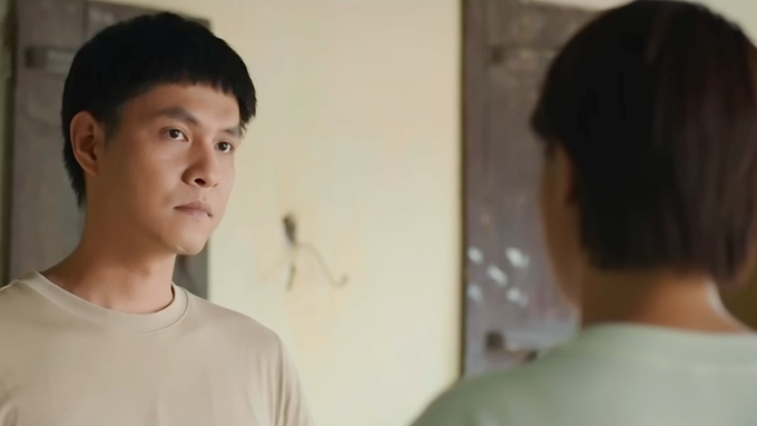 truc-tiep-vui-len-nao-anh-em-oi-tap-21-tren-vtv3-hom-nay-28-8-173130_973.jpg Hưng ngại ngùng trước lời nói của Nhung. Ảnh CMH