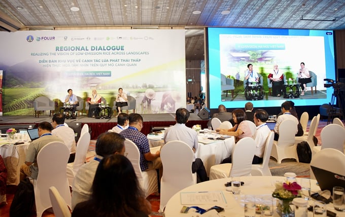 Regional Dialogue of MARD and FOLUR Impact Program 'Realizing the vision of low-emission rice across landscapes' on September 9. Photo: Linh Linh.