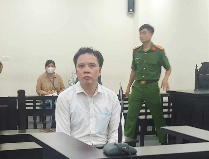 ong-chu-tan-hoang-minh-nguyen-sy-ta-3401jpg-152920_276.jpg Ông Nguyễn Sỹ Tá - cựu Vụ trưởng Vụ Tổng hợp Ủy ban Dân tộc. Ảnh: Pháp luật Việt Nam.