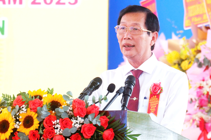 z5811957844190_a22f8b9497b5f44ea811de46a776b60c-101744_391.jpg Ông Lê Văn Phước, Phó Chủ tịch UBND tỉnh An Giang phát biểu tại buổi lễ công nhận huyện Thoại Sơn đạt chuẩn nông thôn mới nâng cao sáng ngày 9/9/2024. Ảnh: Lê Hoàng Vũ.