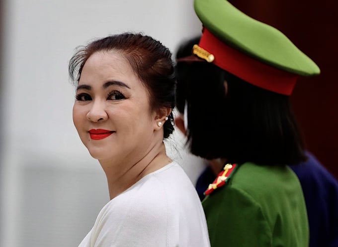 nguyen-phuong-hang-113620_854.jpeg Bà Nguyễn Phương Hằng tại phiên toà phúc thẩm ngày 4/4/2024. Ảnh: TL.