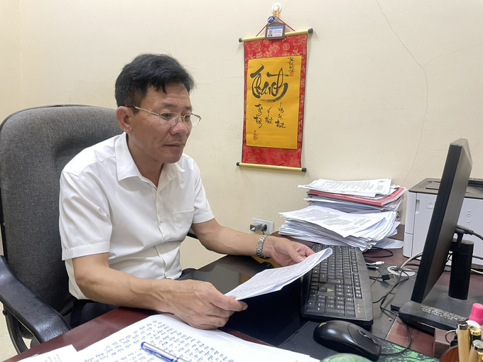 z5660013205632_2109823f41518e6413872dc95862673a-123814_665.jpg Ông Đức nhấn mạnh tầm quan trọng của nước sạch đối với sự phát triển của địa phương. Ảnh: Hùng Khang.
