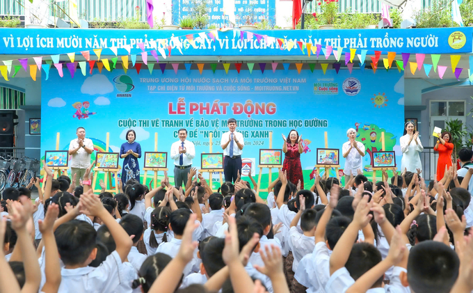 z5866839254782_e6d9e7ebc0bd857160dd27d47c5905fc-095645_970.jpg Phát động Cuộc thi vẽ tranh về Bảo vệ môi trường trong học đường – Chủ đề 'Ngôi trường xanh'.