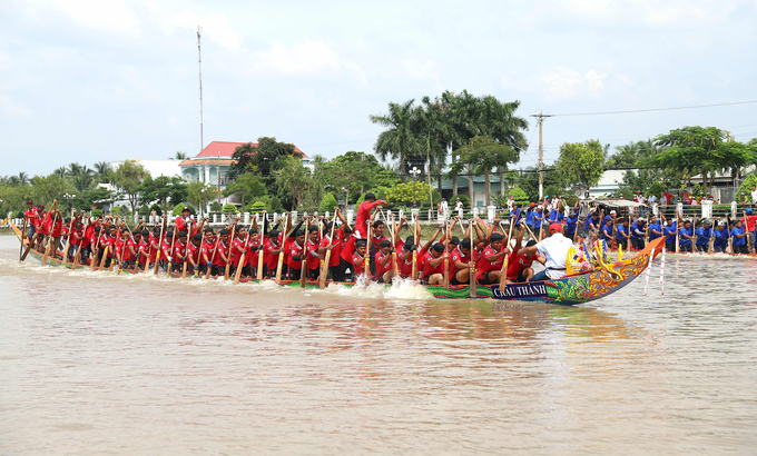 img_0132-173404_602.jpg Lễ hội đua ghe ngo của đồng bào Khmer Nam Bộ. Ảnh: TVU.