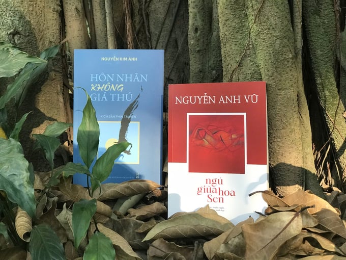 4a65e8436679df278668-165019_155.jpg Tác phẩm của 2 cha con cố nhà văn Nguyễn Kim Ánh và Nguyễn Anh Vũ. Ảnh: GĐCC.