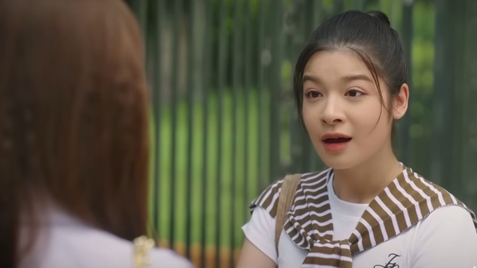 truc-tiep-hoa-sua-ve-trong-gio-tap-32-tren-vtv1-hom-nay-16-10-2024-142440_376.jpg Trang nảy ra ý tưởng truyền thông về vẻ đẹp Hà Nội. Ảnh CMH