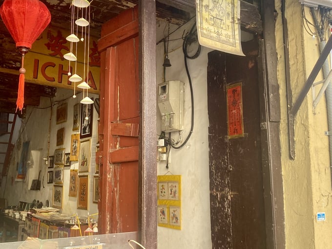 z5945865466965_87ba1c5e05f06722a12b0e392c1a6245-151501_71.jpg Ngôi nhà từng là một nơi kinh doanh tạp hóa nổi tiếng.