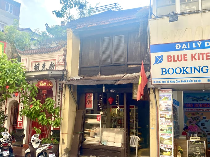 z5945865524385_3072464252cb583e9424c5a3c18bc0cd-151134_179.jpg Căn nhà cổ kính tại số 42 Hàng Cân giữa lòng Hà thành.