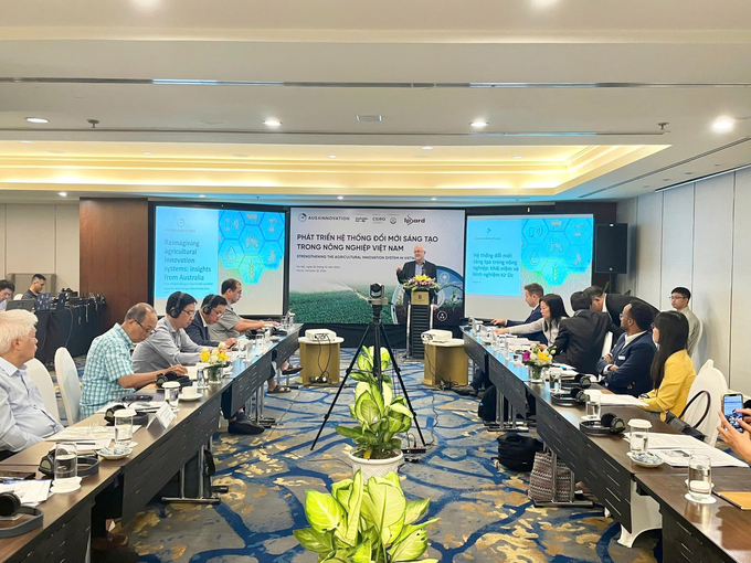 GS Andy Hall, chuyên gia cao cấp tại Tổ chức Nghiên cứu khoa học và công nghiệp thuộc Khối thịnh vượng chung của Úc chia sẻ về cách thức mà Úc đã áp dụng thành công hệ thống đổi mới sáng tạo. Ảnh: TT.
