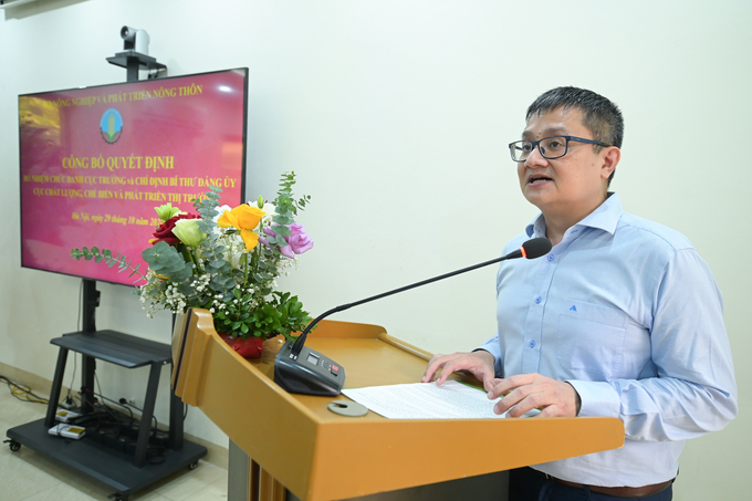 ong-ngo-hong-phong-lam-cuc-truong-nafiqpm-174426_897.jpg Tân Cục trưởng NAFIQPM Ngô Hồng Phong phát biểu sau khi nhận nhiệm vụ. Ảnh: Tùng Đinh.
