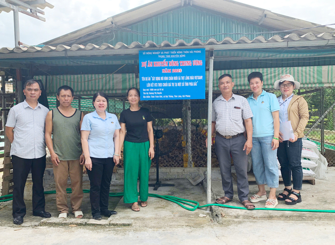nuoi-ga-vietgahp-gan-voi-lien-ket-tieu-thu-huong-di-ben-vung-cho-nong-dan-103600_557.jpg Một mô hình của dự án tại xã Đại Thắng, huyện Tiên Lãng, thành phố Hải Phòng. Ảnh: Đinh Mười.