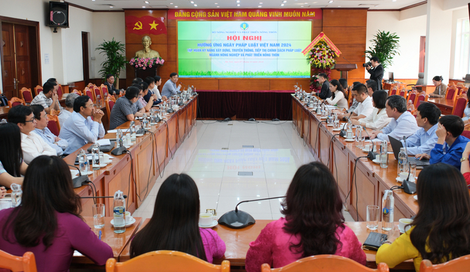 kien-dinh-tiep-thi-chinh-sach-dap-ung-toc-do-phat-trien-cua-nganh-nong-nghiep-124327_227.jpg Hội nghị hưởng ứng Ngày Pháp luật Việt Nam năm 2024 ngày 7/11 tại Bộ NN-PTNT. Ảnh: Diệp Anh.