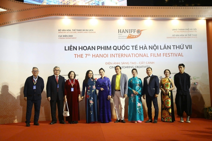 z6009997356965_7e6a7467e7d8f28ea990516d0a59a3f7-224747_967.jpg Nhiều diễn viên điện ảnh Việt Nam có mặt tại sự kiện.