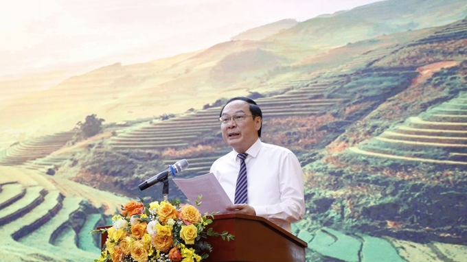 1511tg-121838_946.jpg Thứ trưởng Bộ Tài nguyên và Môi trường Lê Công Thành phát biểu tại hội nghị. Ảnh: Hoàng Vân.