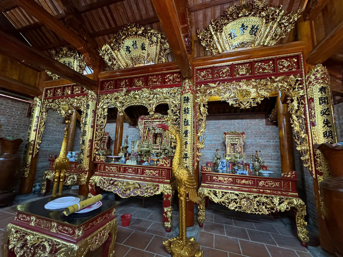 anh-3-223410_52.jpg Một nhà thờ được sơn thon thếp vàng. Ảnh: Thúy Vi.