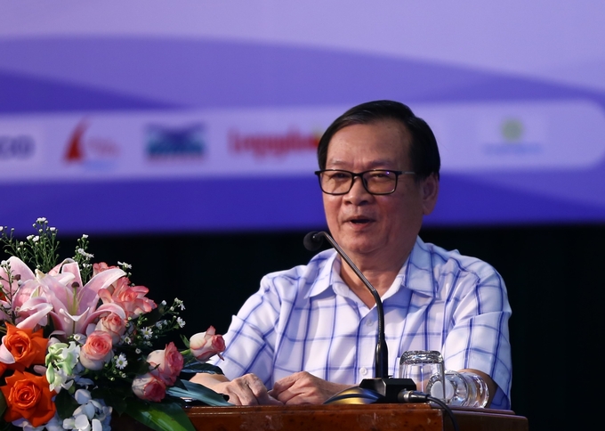 nguyen-nhat-anh-1-093047_437.jpg Nhà văn Nguyễn Nhật Ánh được đào tạo ngành sư phạm.