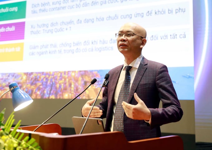 z6060957989527_b5d0785e61ddcc45d7e4c874cdb62720-150149_324.jpg Ông Trần Thanh Hải, Phó Cục trưởng Cục Xuất nhập khẩu (Bộ Công Thương) bàn về giải pháp cải thiện môi trường đầu tư kinh doanh, hướng tới một nền kinh tế xanh và bền vững cho Vĩnh Phúc.