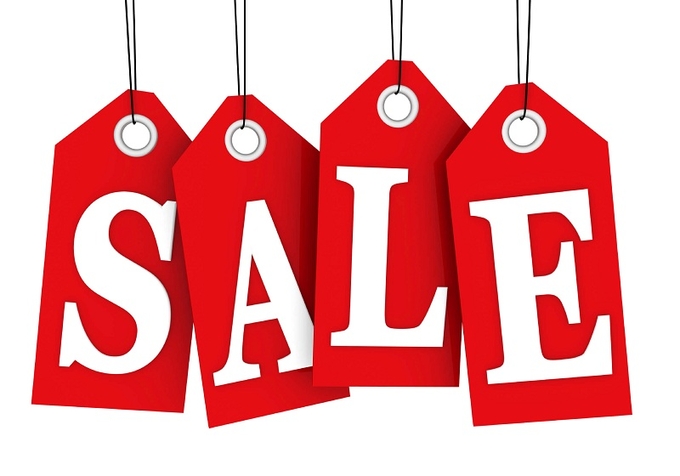 sale-off-155239_93.jpeg Săn hàng giảm giá cũng là cơ hội để bạn sở hữu những món đồ yêu thích với giá tốt. Tuy nhiên, việc mua sắm quá đà có thể dẫn đến hệ lụy về tài chính và tâm lý gia đình (Ảnh minh họa).