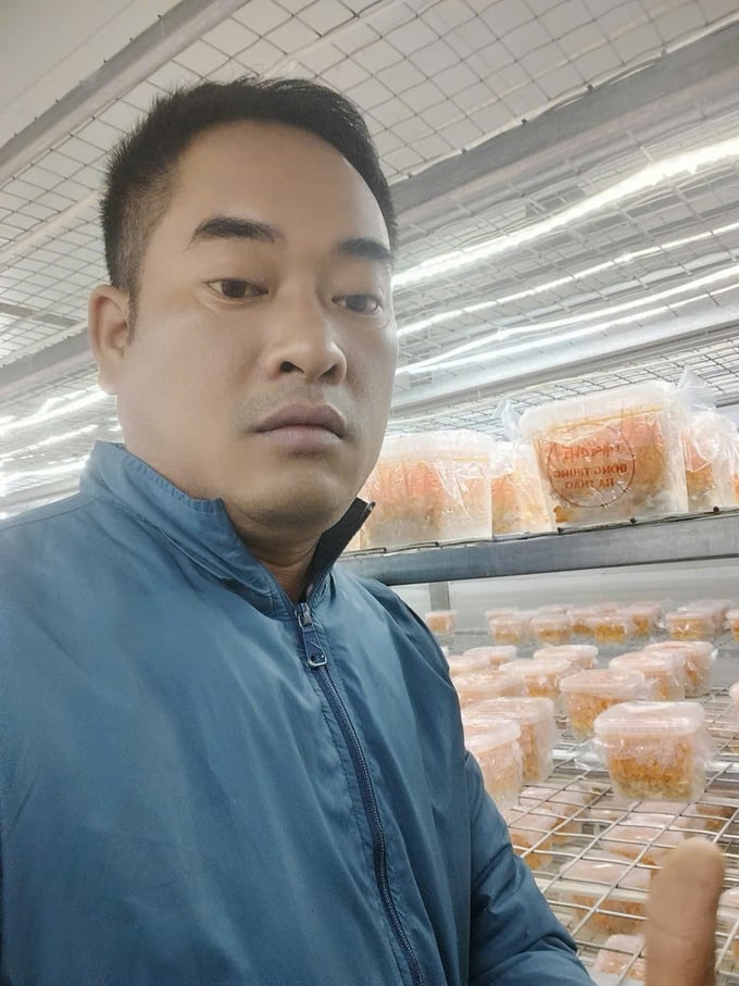 nam-son-tung-2-175940_946.jpg Anh Suất là dược sĩ nhưng đam mê nông nghiệp.