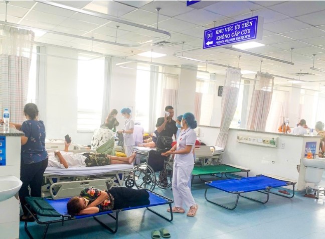 cap-cuu-122312_211.jpg Chủ tiệm bánh mì, xôi ở Vũng Tàu bị xử phạt 125 triệu đồng sau khi hơn 300 người bị ngộ độc do ăn bánh mì tại tiệm này. Ảnh: Internet.