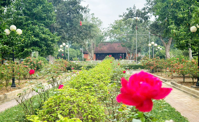 haithuong4-150946_938.jpg Khu lưu niệm Hải Thượng Lãn Ông tại xã Quang Diệm được chỉnh trang sạch sẽ. Ảnh: Thanh Nga.
