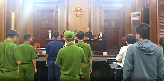 2-212545_136.jpeg HĐXX tuyên phạt bị cáo Đoan mức án cao nhất là tử hình về tội Giết người. Ảnh: HT.