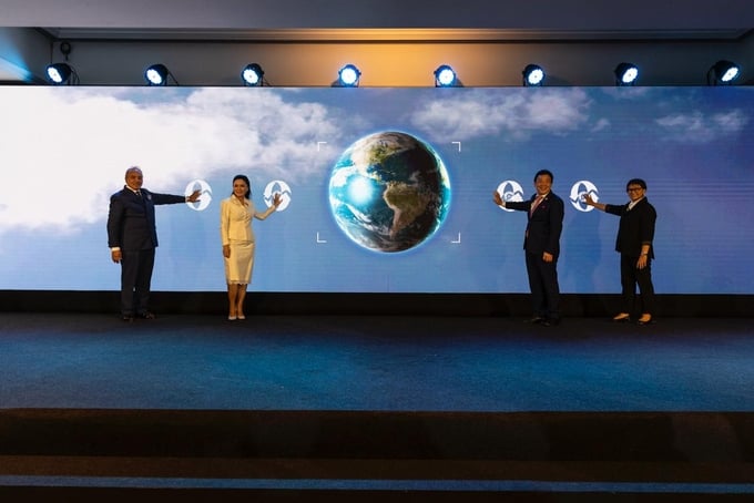 The forum will map out concrete measures to boost global efforts in managing water scarcity and reversing soil degradation.
