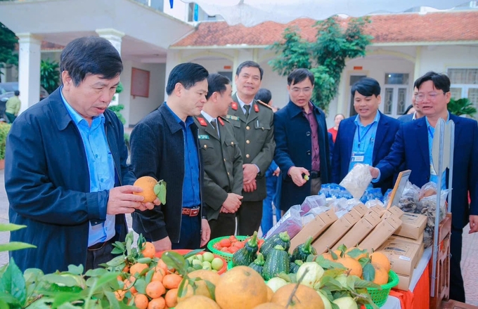 z6056996980574_44676d86f2a06de5e340ee6d1c0c599b-112807_17.jpg Nhiều mặt hàng nông nghiệp đặc trưng đã gầy dựng được thương hiệu. Ảnh: TL.