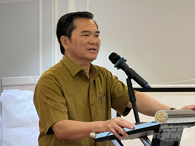 z6145103511636_aadf252a7f0ec5982f4344ebbfd3ec55-115954_88-115955.jpg Ông Châu Công Bằng, Phó Giám đốc Sở NN-PTNT tỉnh Cà Mau lo ngại về nghề khai thác thủy sản hiện nay. Ảnh: Trọng Linh.