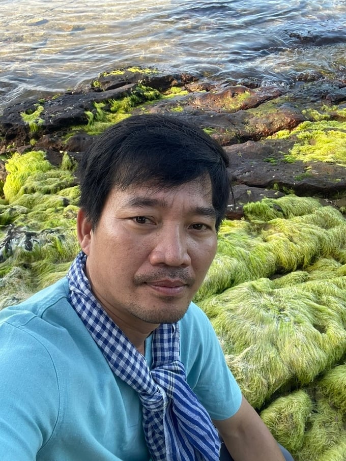 chan-dung-hs-224547_56.jpg Họa sĩ Nguyễn Thành Nhân tuổi 45.