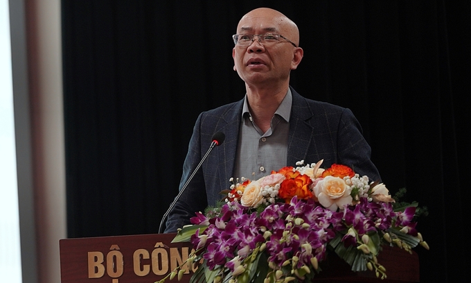 dsc02497-180453_459.jpg Phó cục trưởng Cục Xuất nhập khẩu Trần Thanh Hải trả lời báo chí. Ảnh: Bảo Thắng.