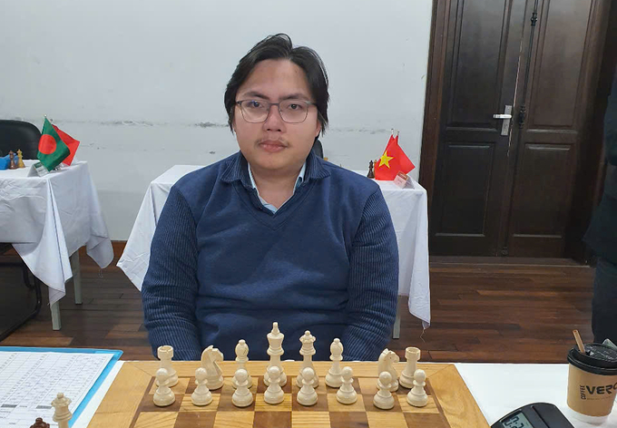 anh-1--ky-thu-dang-hoang-son-223525_603.jpg Kỳ thủ Đặng Hoàng Sơn.