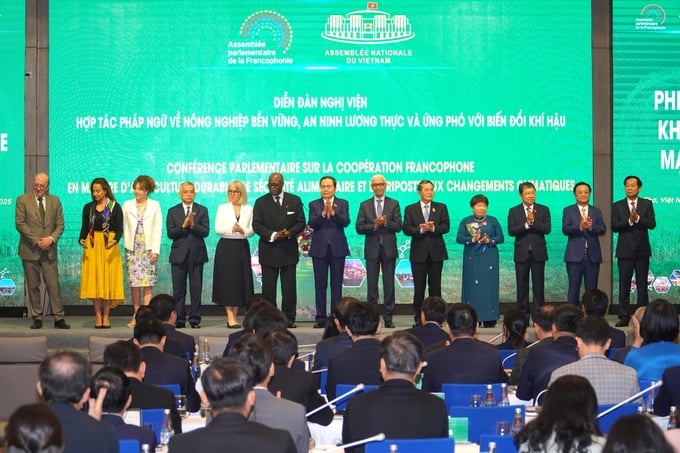 Diễn đàn là cơ hội để các bên liên quan trao đổi về các sáng kiến thúc đẩy sự hợp tác giữa các nước trong cộng đồng Pháp ngữ, xây dựng nền nông nghiệp bền vững. Ảnh: Kim Anh.