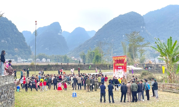 z6279084521581_e61617c4453651da414d129124f62c98-202905_203.jpg Lễ hội Lồng Tồng dịp đầu năm mới Ất Tỵ 2025 tại xã Lý Quốc, huyện Hạ Lang, tỉnh Cao Bằng. Ảnh: Quỳnh Anh.