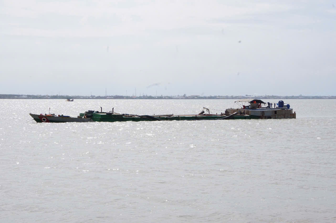 Tàu BTr -7570 đang được đưa về cảng để tiếp tục điều tra xử lý theo quy định của pháp luật.