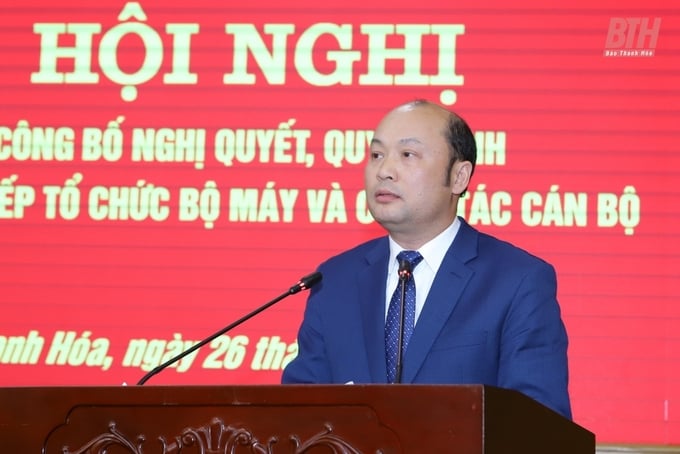 ong-cao-van-cuong-giu-chuc-giam-doc-so-nong-nghiep-va-moi-truong-thanh-hoa-184122_275.jpg Ông Cao Văn Cường giữ chức Giám đốc Sở Nông nghiệp và Môi trường Thanh Hóa. Ảnh: BTH.