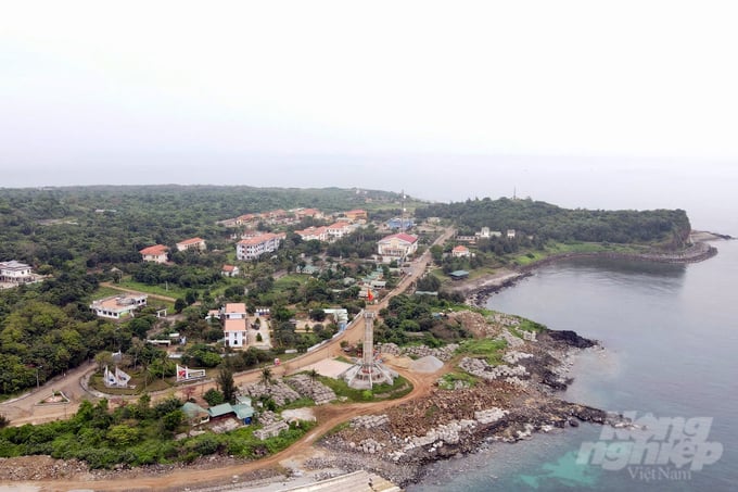 z6359467564996_16b0122e50d7886d453f68e26798eadd-091913_404-091913.jpg Huyện đảo Cồn Cỏ giữ vai trò quan trọng về quân sự, quốc phòng. Ảnh: Võ Dũng.